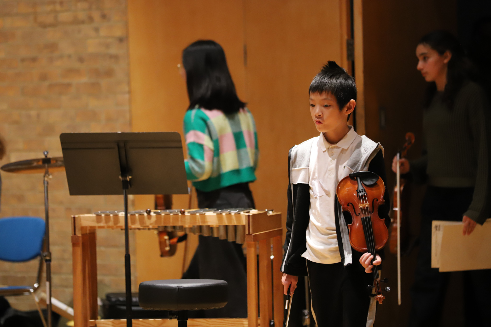 2023-12-30-22.02.14-scaled 假期里的乐团时光: 孩子们参加 Holiday Orchestra 的一次经历 育儿 音乐欣赏 2023-12-30-22.02.14-scaled 假期里的乐团时光: 孩子们参加 Holiday Orchestra 的一次经历 育儿 音乐欣赏