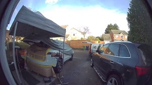 autoprotect-shine-scratch-repair-2025-11-13-09.22.42-300x169 虽然没下雨，但是还是架起了一个遮雨棚。 