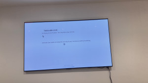 leetcode-coding-on-smart-tv-with-bluetooth-keyboard-mouse-2025-01-06-18.06.51-300x169 在智能电视内置的浏览器打开力扣刷题网站 