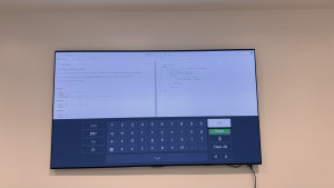 leetcode-coding-on-smart-tv-with-bluetooth-keyboard-mouse-2025-01-06-18.12.48-300x169 这个电子键盘很烦人，尽管连接上了蓝牙键盘，还是时不时显示出来，这时候按ESC就可以隐藏。 