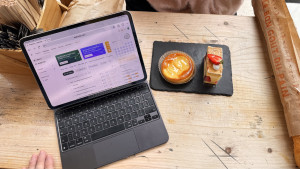 cambridge-maison-clement-bakery-and-patisserrie-shop-2025-05-24-10.18.07-300x169 放松的事情就是：和媳妇约会，喝咖啡，吃蛋糕，刷题。 
