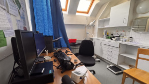 nhs-gp-clinic-2025-05-02-14.19.16-300x169 NHS GP英国小诊所看医生 