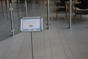 microsoft-research-cambridge-summer-party-LP5A1581-300x200 顺着指示往前走 