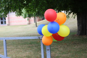 microsoft-research-cambridge-summer-party-LP5A1603-300x200 要是没看到气球，还真会怀疑是不是来对了地方。 