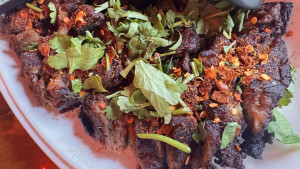 2025-07-19-12.13.36-300x169 Spiced Chargrilled Beef 炭烧牛腩 Succulent Beef Belly, Marinated and Seared to Perfection 炭烧牛腩 鲜嫩多汁的牛腩，腌制后烤至完美 