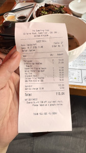 2025-07-19-12.37.23-169x300 不便宜，走的时候给娃带了鸡肉炒面还有叉烧饭（还包括一个荷包蛋），一共110多，这些年物价涨得，有点贵。 