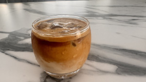 home-made-iced-coffee-2025-07-13-09.57.20-300x169 满满一杯，加了两小瓶酸奶。 