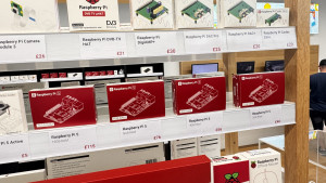 raspberry-pi-shop-cambridge2025-07-19-11.03.17-300x169 树莓派5有内存2GB, 4GB, 8G和16GB 四个版本，价格分别是46、56、76、115英镑（存裸机） 