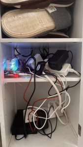 add-usb-to-raspberry-pi-server-2025-10-01-12.34.43-169x300 目测还有空间，还可以再加一个树莓派/硬盘等。 