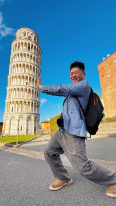 italy-pisa-tower-trip-2025-10-28-20.38.55-169x300 娃给我装拍的这个推塔很不错。 