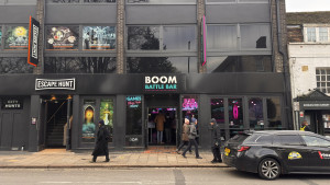boom-battle-bar-cambridge-msrc-winter-party-2025-11-20-12.03.07-300x169 剑桥市中心的 Boom Battle 
