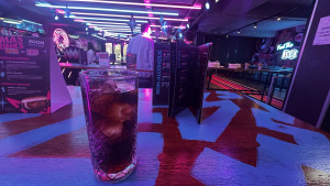 boom-battle-bar-cambridge-msrc-winter-party-2025-11-20-12.05.38-300x169 我先到了一会，喝了一杯可乐。 