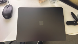 surface-laptop-7-elite-64g-2026-02-06-10.47.28-300x169 黑色的/很Business 