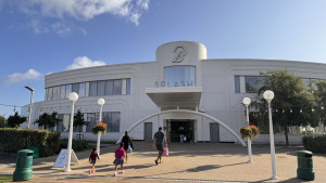 butlins-splash-2024-08-25-09.09.33-300x169 Butlins度假村的SPLASH水上乐园，一定得打卡。 