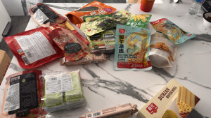 joybuy-2026-05-22-09.15.51-300x169 好多零食想吃就能吃，手机上动动手指就可以。 