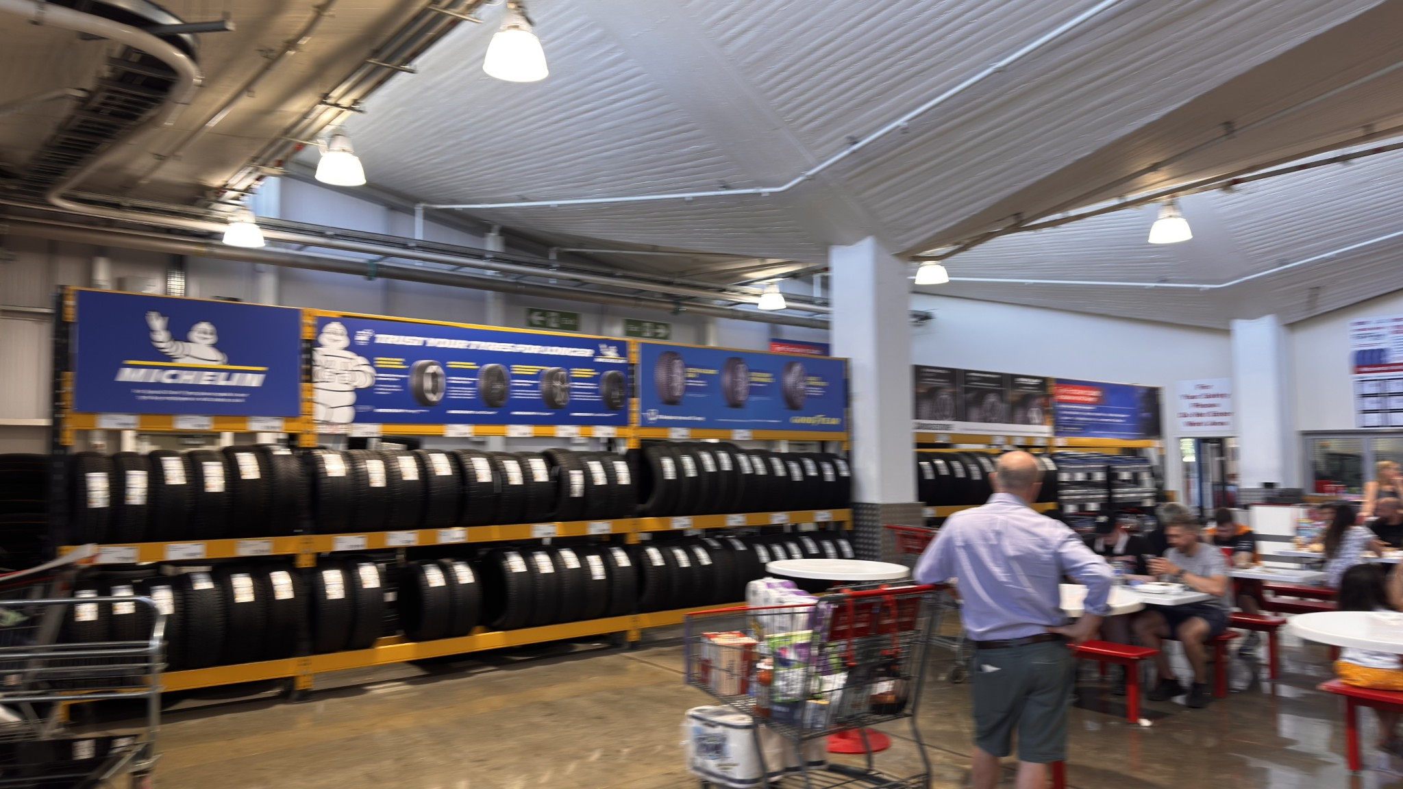 costco-2026-07-11-14.47.30-scaled 英国Costco购物初体验: 量大,花得多,油价倒是真便宜 生活 资讯 